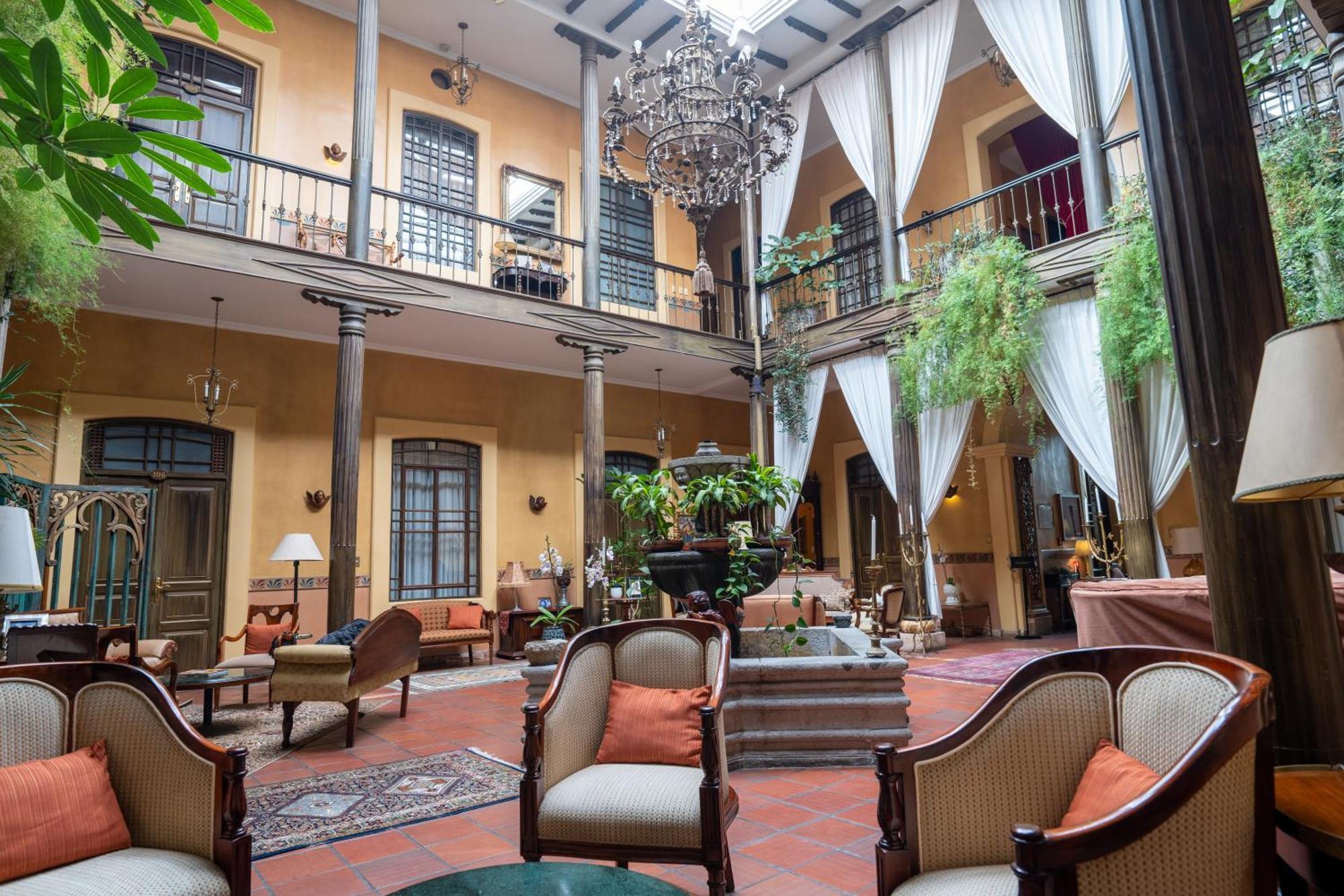 Mansion Alcazar Hotel กูเอ็งกา ภายนอก รูปภาพ